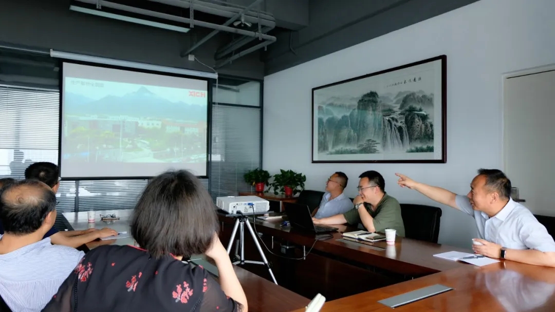 派瑞领导一行莅临西驰电气总部参观指导(图3) 派瑞领导一行莅临西驰电气总部参观指导(图3)