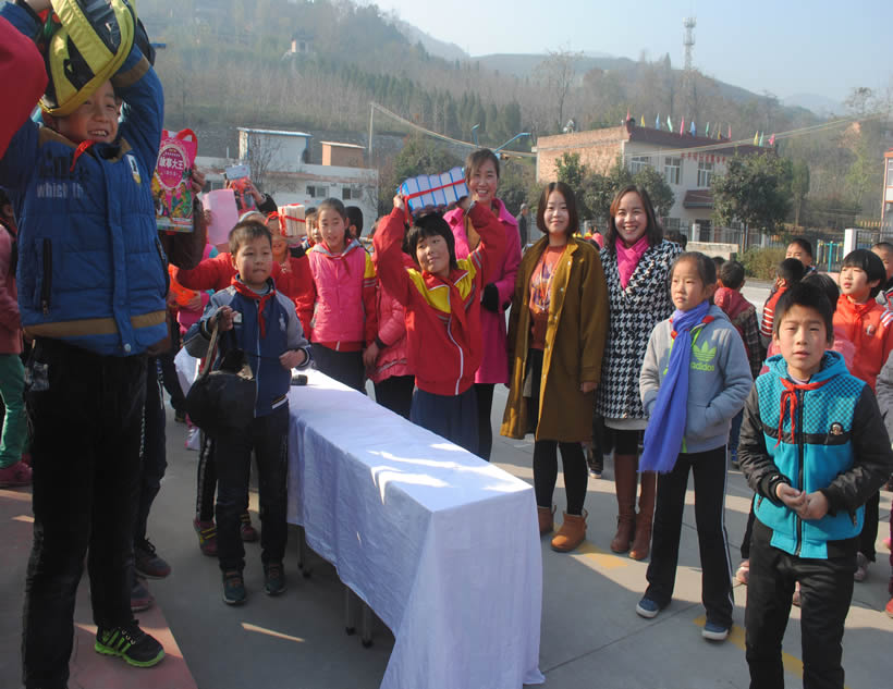 西驰电气爱心永丰小学暖冬行(图5)