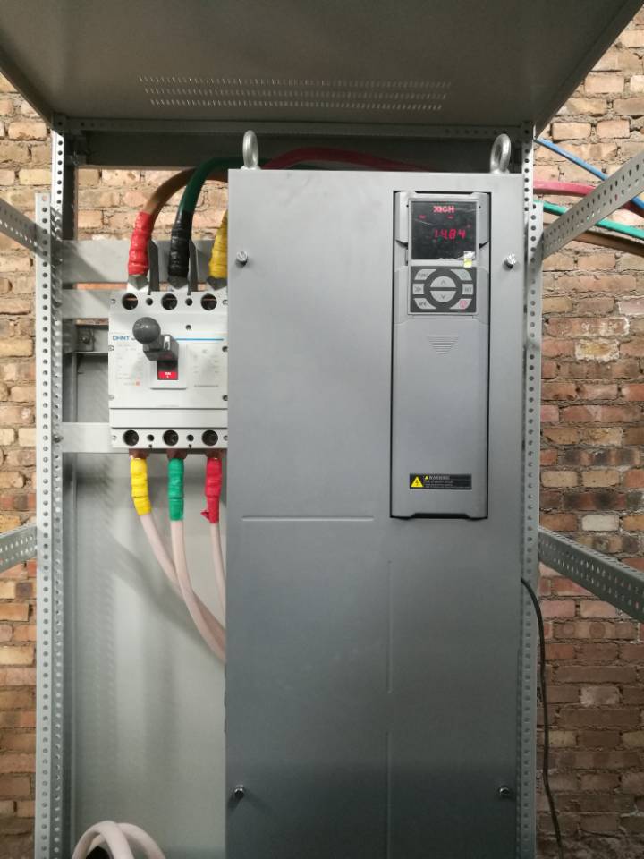 XFC350变频器在玻璃钢化炉上应用(图2) XFC350变频器在玻璃钢化炉上应用(图2)