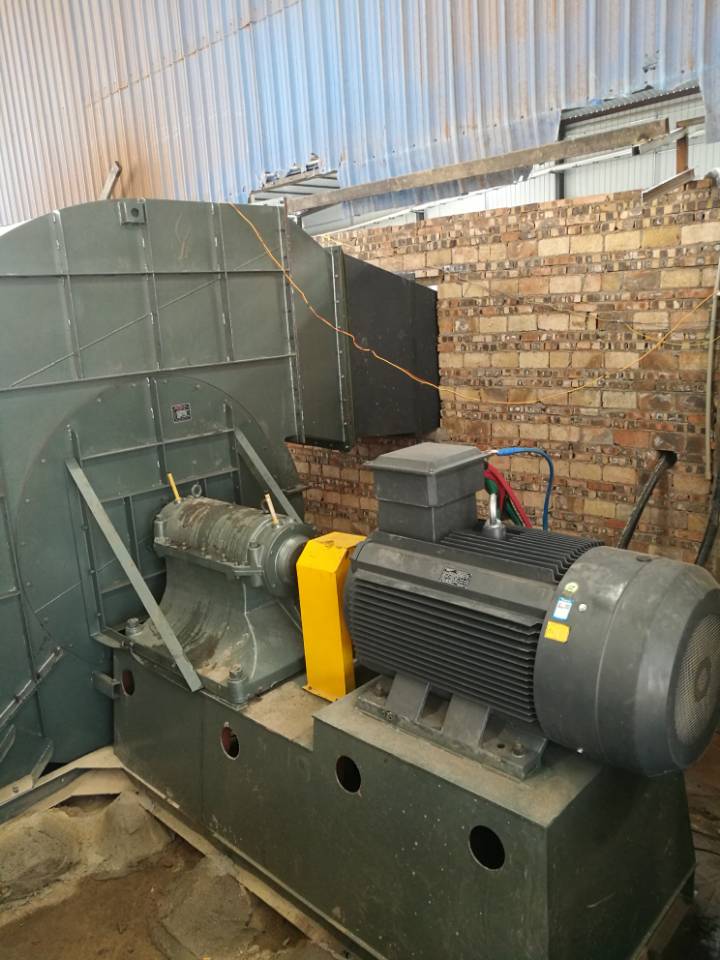 XFC350变频器在玻璃钢化炉上应用(图3) XFC350变频器在玻璃钢化炉上应用(图3)