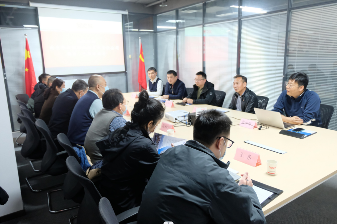 陕西省总商会副会长、西安华欧精密机械有限公司董事长樊延都一行来西驰参观交流(图1) 陕西省总商会副会长、西安华欧精密机械有限公司董事长樊延都一行来西驰参观交流(图1)