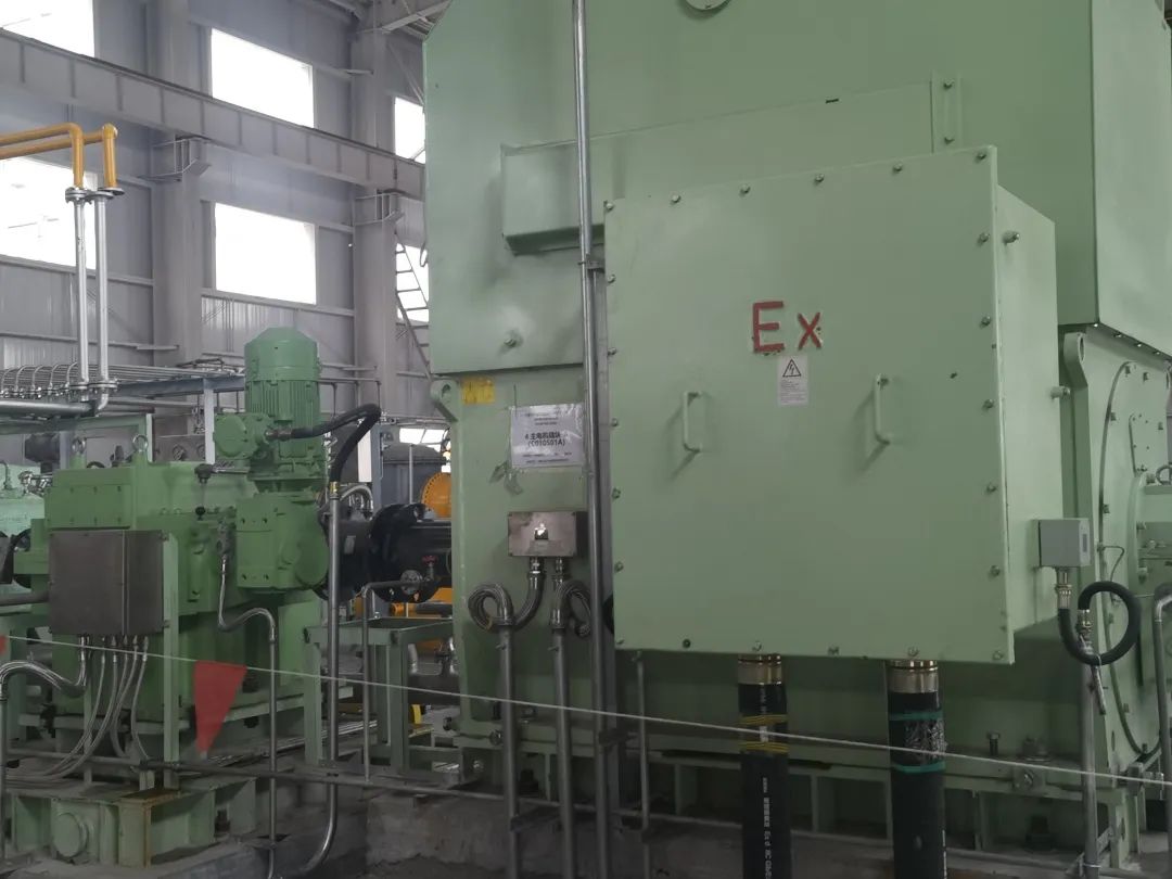 西驰电气高压降补软起动装置在蒙西某化工厂带载一次试车成功(图3)