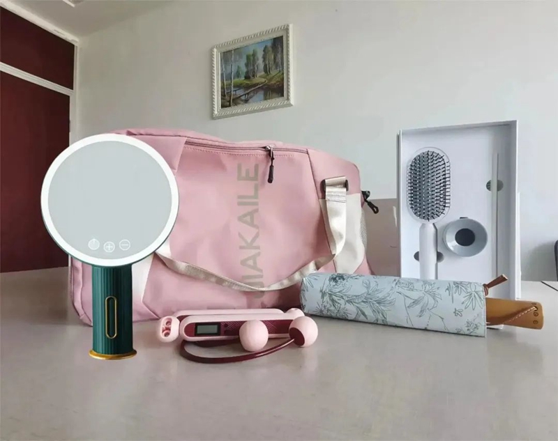 女神节|春风如你,熠熠芳华(图1) 女神节|春风如你,熠熠芳华(图1)